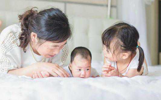 宝宝湿疹，母乳喂养时需注意